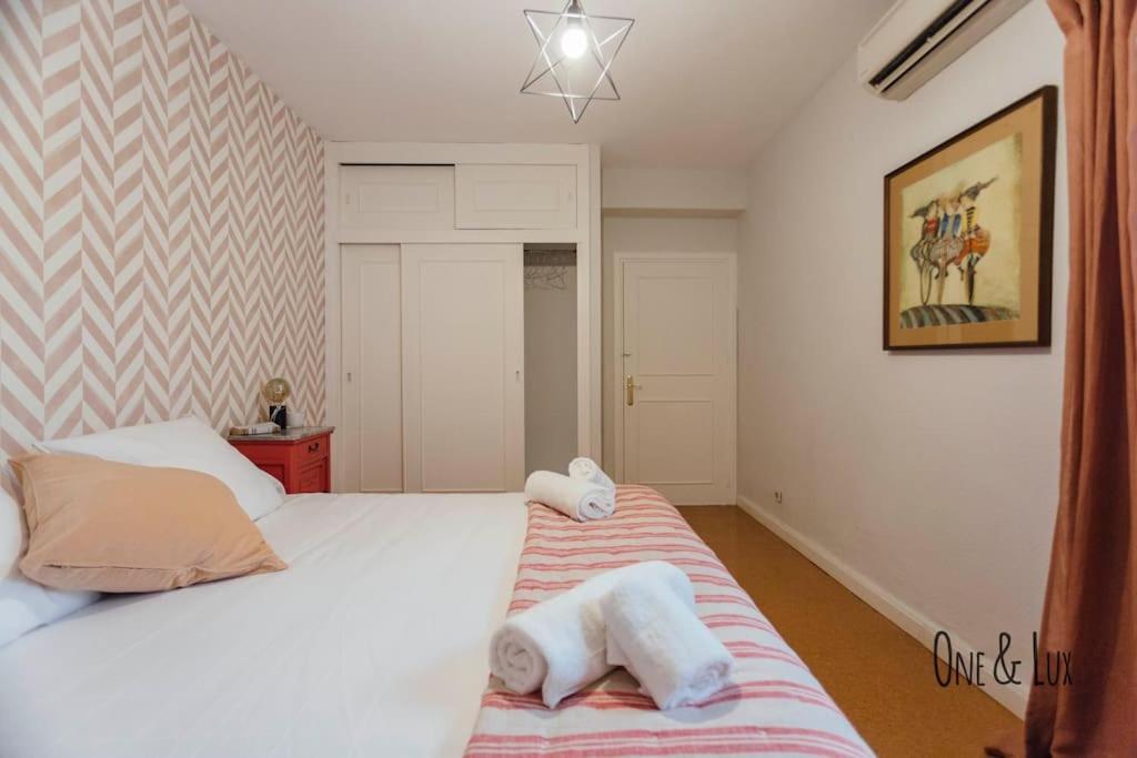 O&L Aire - Spacious And Bright Apartment In The Heart Of Севиля Екстериор снимка