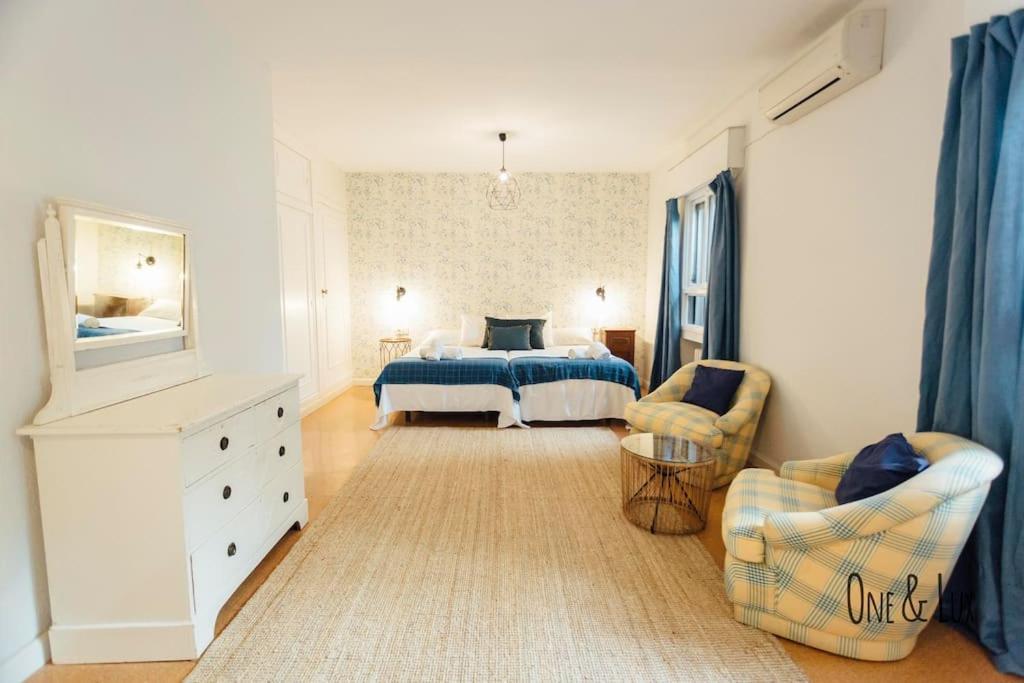 O&L Aire - Spacious And Bright Apartment In The Heart Of Севиля Екстериор снимка